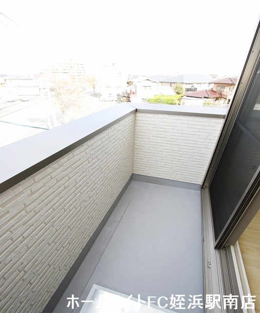 バルコニー　★シャッター付きバルコニーです★参考写真