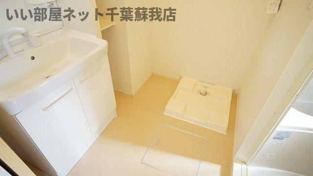 洗面設備　使いやすい洗面所です