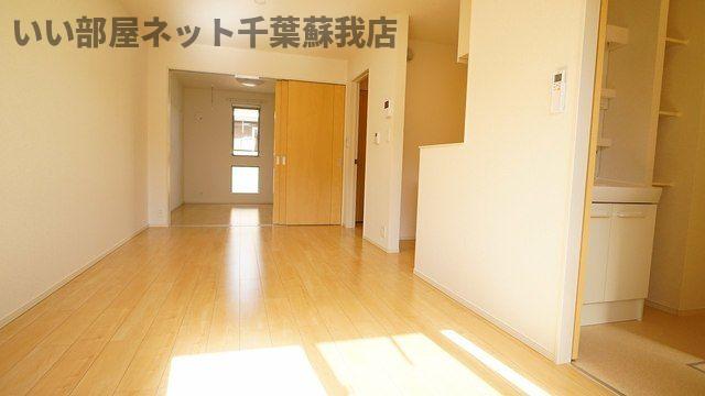 居室・リビング　ゆったり過ごせる居間です