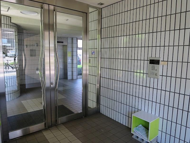 エントランス　オートロックあります。