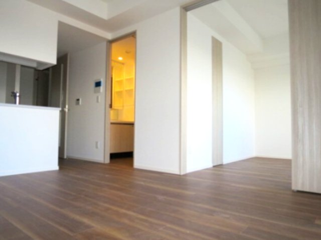 居室・リビング　11.4帖のきれいなLDK。