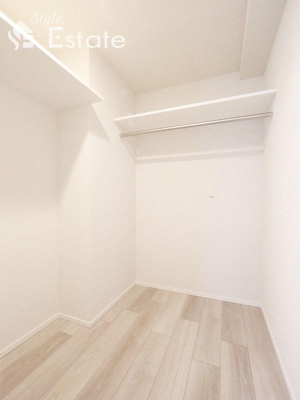 収納　ウォークインクローゼット