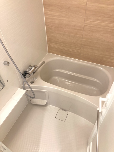 バス・シャワールーム　※写真は同タイプ住戸です。