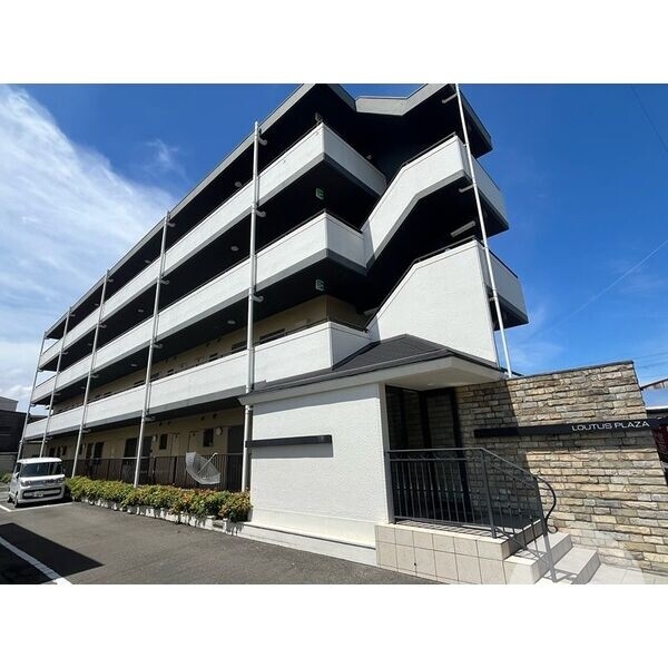 建物外観　鉄筋コンクリートマンション♪