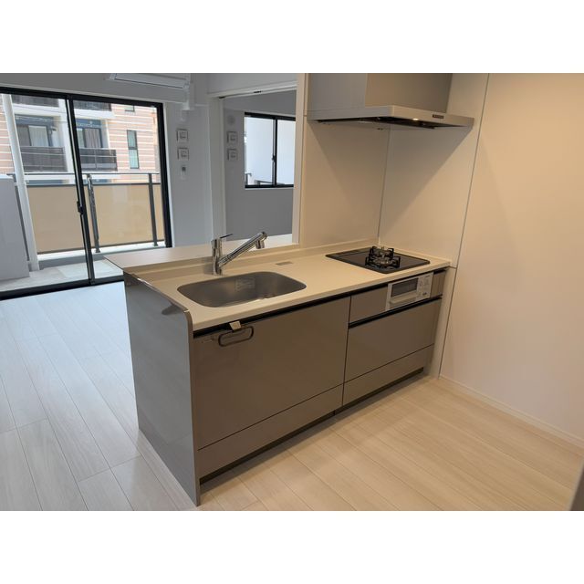 キッチン　ネストピア福岡空港駅前