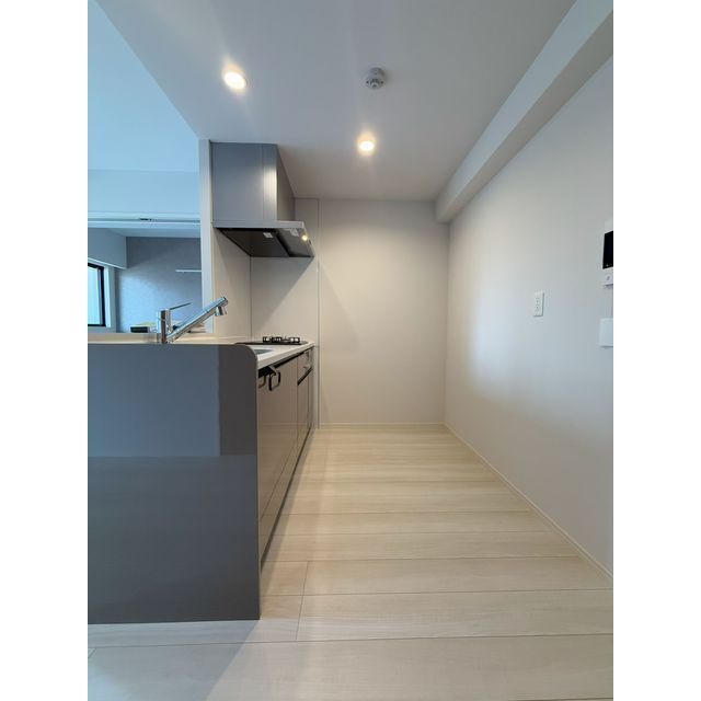 玄関　ネストピア福岡空港駅前