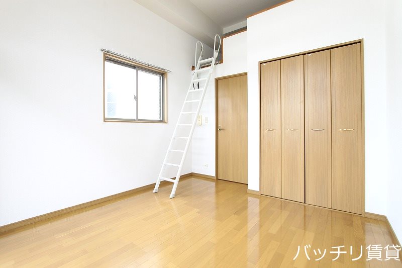 居室・リビング　※写真は同型タイプの為現状を優先いたします。