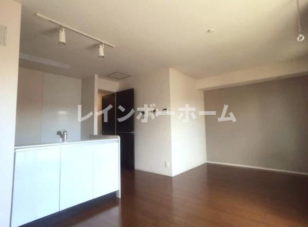 居室・リビング　居間です