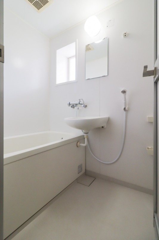 バス・シャワールーム　図面と現状に相違がある場合には現状を優先