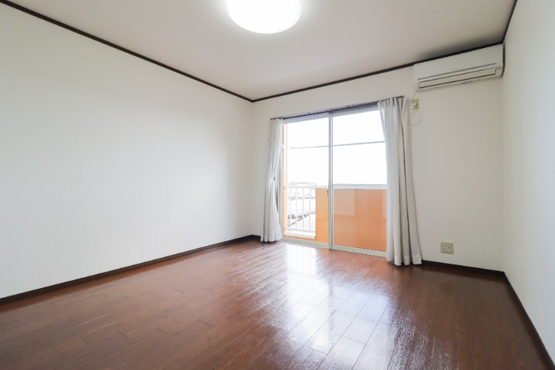 居室・リビング　図面と現状に相違がある場合には現状を優先