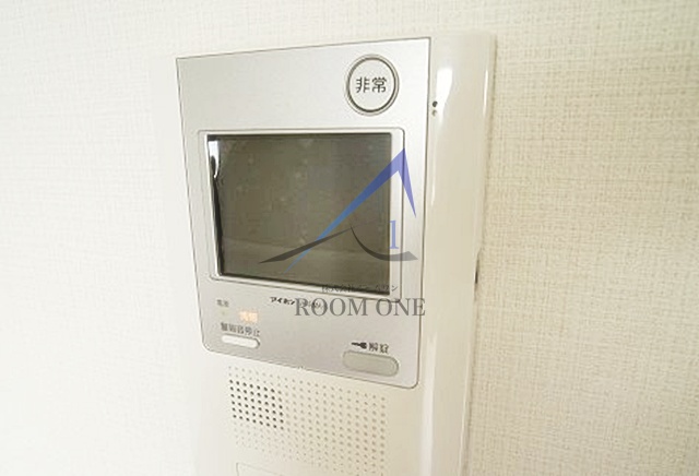 セキュリティ　モニター付きインターホンです。