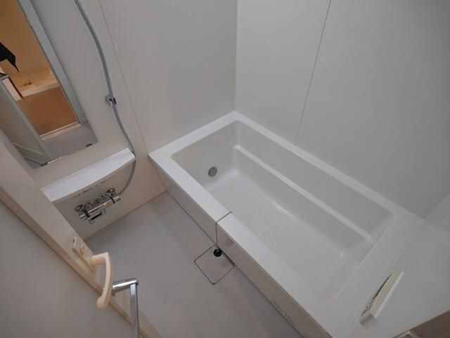 バス・シャワールーム　お風呂です