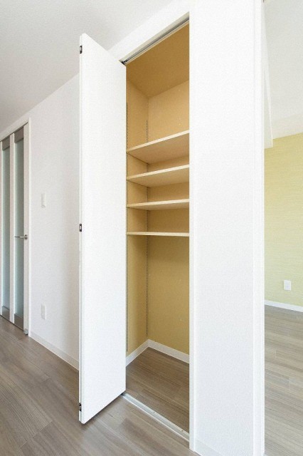 その他　★リビングにも収納がございます★