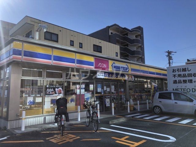コンビニ　ミニストップ 名古屋荒子店（コンビニ）まで488m