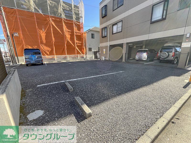 駐車場　駐車場