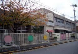 幼稚園・保育園　大阪市立 野里幼稚園（幼稚園・保育園）まで463m