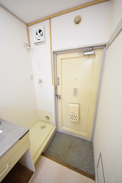 玄関　★おかえりなさい♪洗濯機はこちらに置けます★