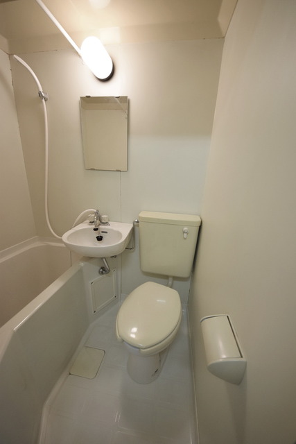 トイレ　★お掃除の楽な３点ユニット★