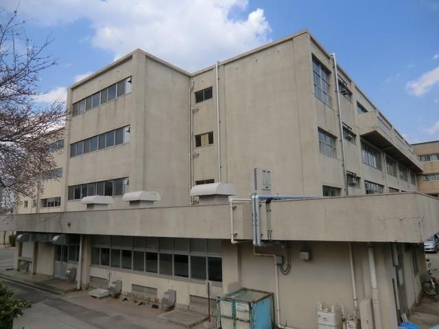 小学校　松戸市立柿ノ木台小学校（小学校）まで420m