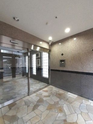 エントランス　毎日通るエントランス♪