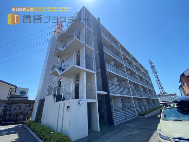 建物外観　第一声、、「えっカッコいい！」と予想します