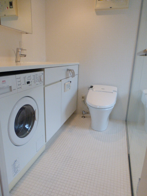 トイレ　ゆったりとした空間のトイレです