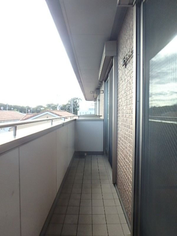 バルコニー　図面と現状に相違がある場合には現状を優先