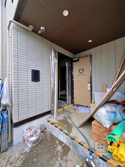 エントランス　外観（建設中）
