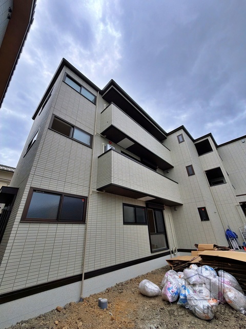 建物外観　外観（建設中）