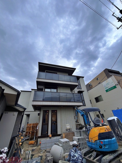 建物外観　外観（建設中）