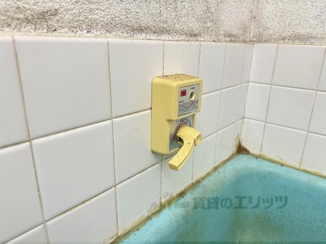 その他設備　給湯器リモコン