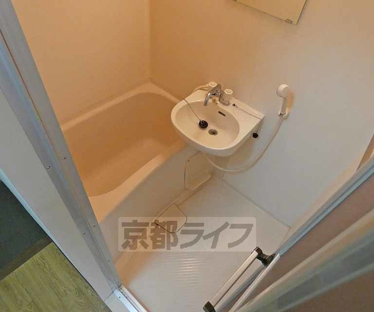バス・シャワールーム　浴室です。