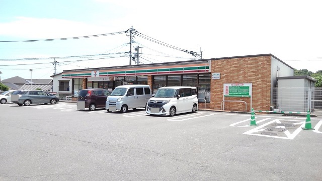 コンビニ　セブンイレブン　由布挾間店（コンビニ）まで1100m