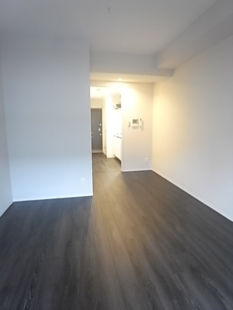 その他部屋・スペース　開放的な寝室です