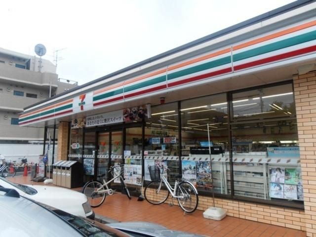 コンビニ　セブンイレブン（コンビニ）まで100m