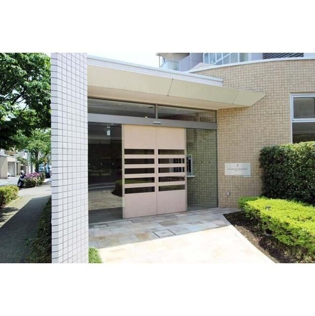 エントランス　毎日通るエントランスはこのようになっています