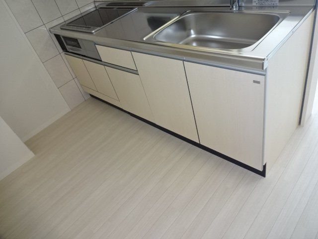 キッチン　※別のお部屋の写真です