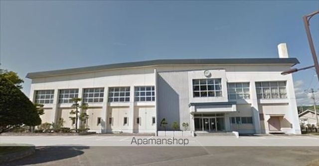 中学校　本別中学校（中学校）まで1823m