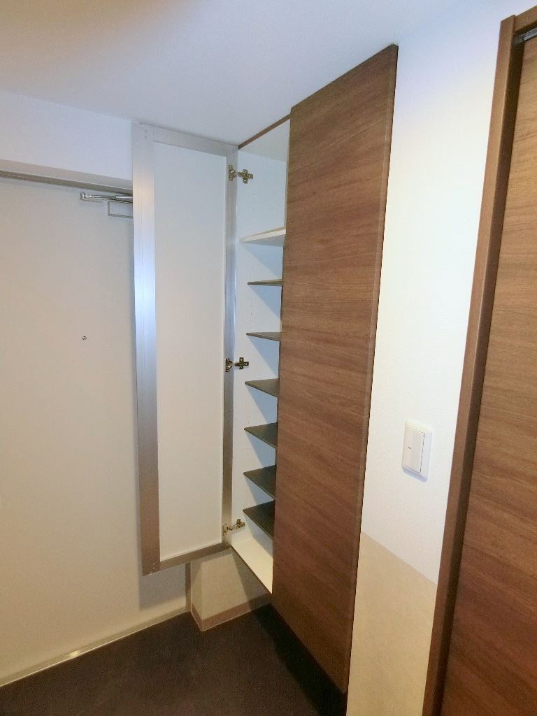 その他設備　大型のシューズクローゼットです。