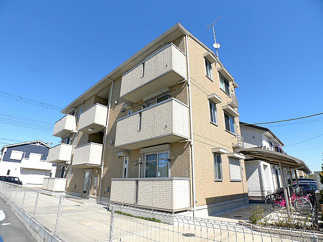 建物外観　Proud lakeのご紹介は住まいの窓口アソシエにお任せ下