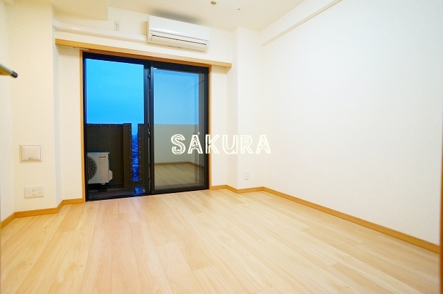 居室・リビング　開放感のあるゆったりとしたお部屋です♪