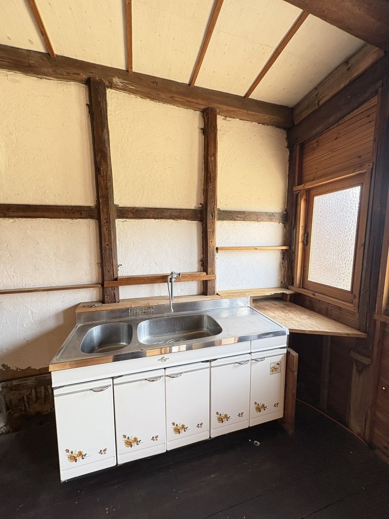 ＪＲ山陽本線 尾道駅 1階建 築127年のキッチン写真