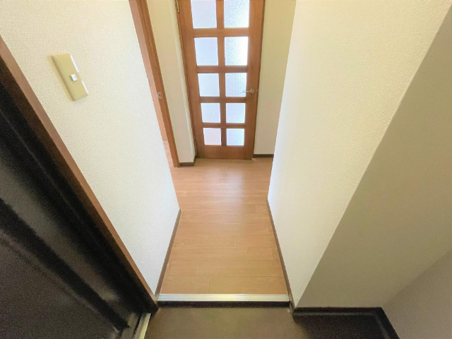 玄関　庭付きのベランダ