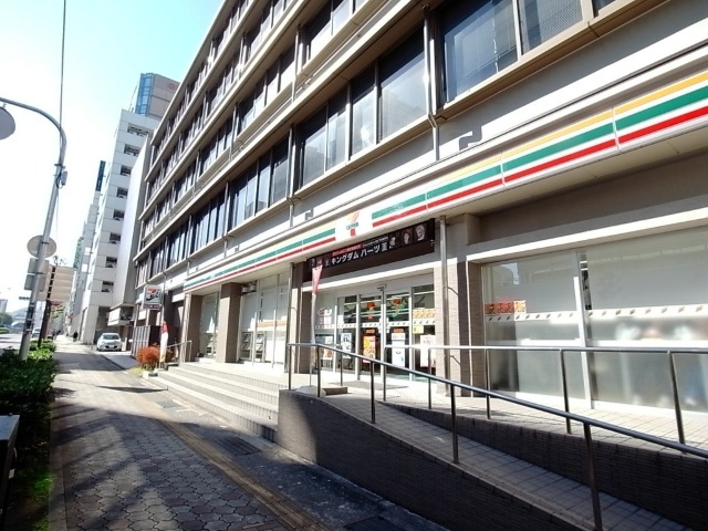 コンビニ　セブンイレブン長崎万才町店（コンビニ）まで167m