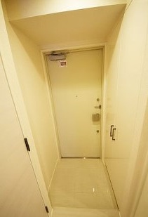 玄関　※写真は同タイプ住戸です。