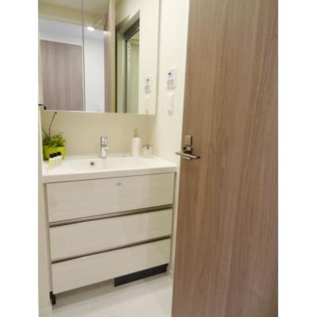 洗面設備　※写真は同タイプ住戸です。