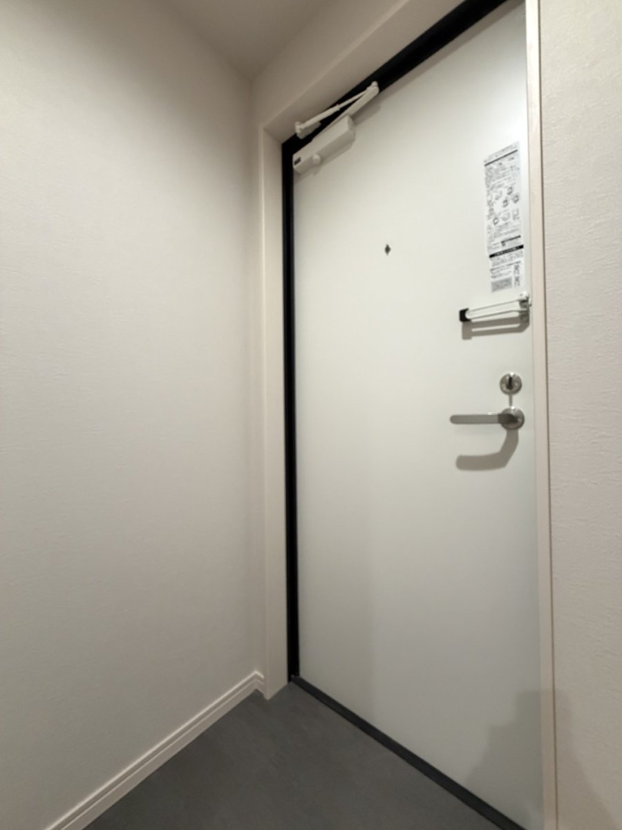 玄関　別部屋参考写真となります