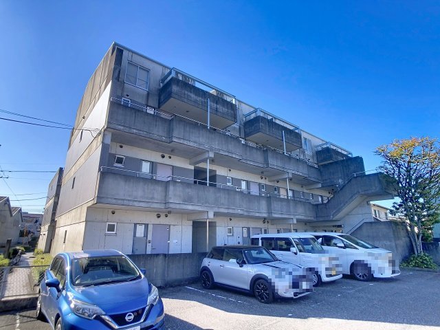 建物外観　現況と異なる部分は現況を優先いたします。