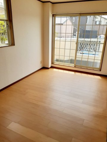 居室・リビング　明るい室内です☆
