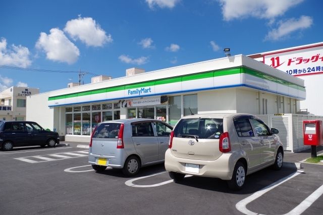 コンビニ　ファミリーマート沖縄古謝店（コンビニ）まで160m